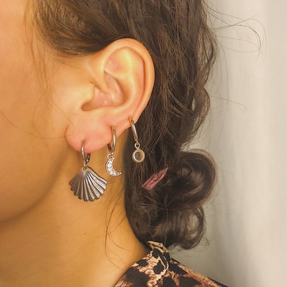 Moon with Diamond Drop Earrings - Picture 2 of 8